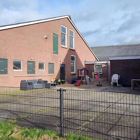 8 Person With Sauna *