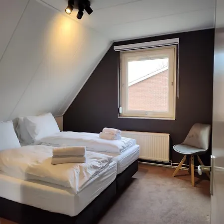 8 Person With Sauna *