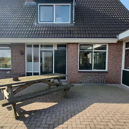 8 Person With Sauna * Toldijk