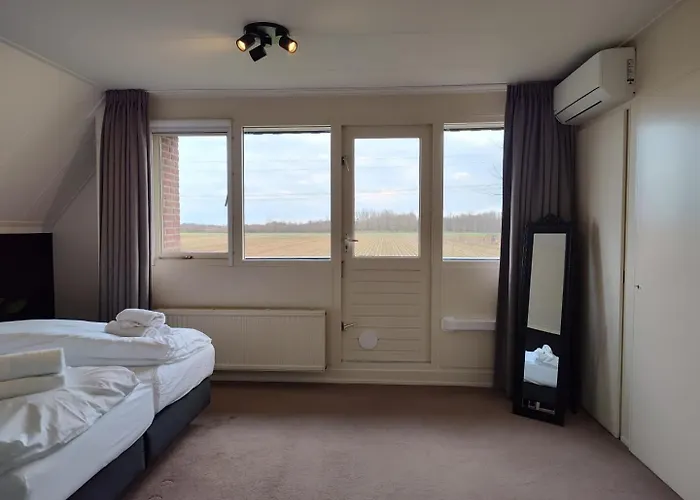 Дом отдыха 8 Person With Sauna Toldijk