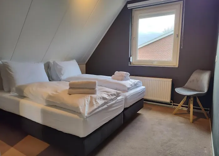 8 Person With Sauna *