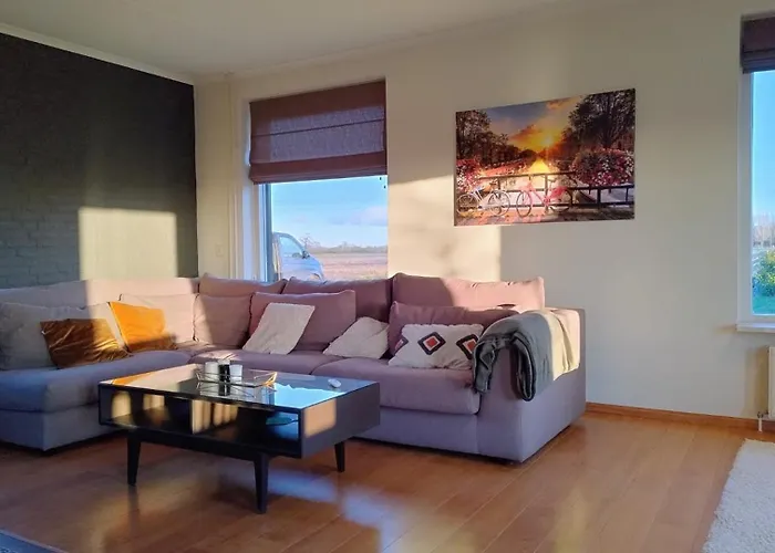 8 Person With Sauna Toldijk