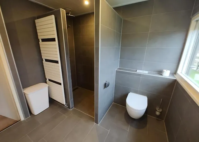 8 Person With Sauna * Toldijk