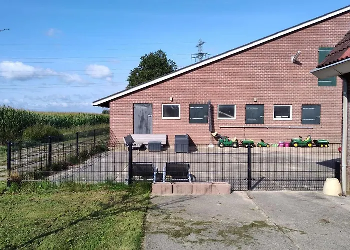 8 Person With Sauna Дом отдыха *