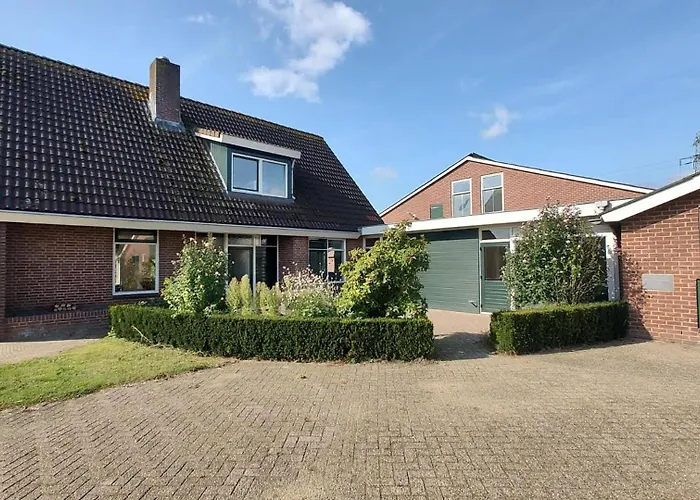 8 Person With Sauna Toldijk