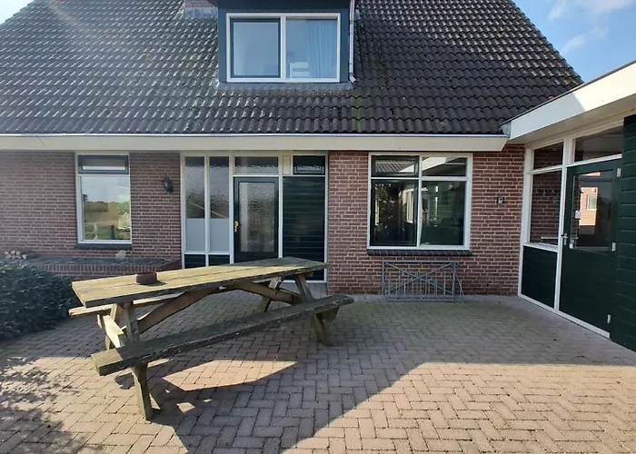 8 Person With Sauna * Toldijk