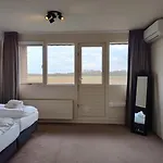 度假居 8 Person With Sauna Toldijk