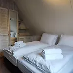 度假居 8 Person With Sauna Toldijk